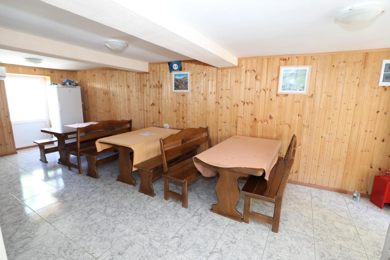 Rozalin Guest House Гудаута Екстер'єр фото